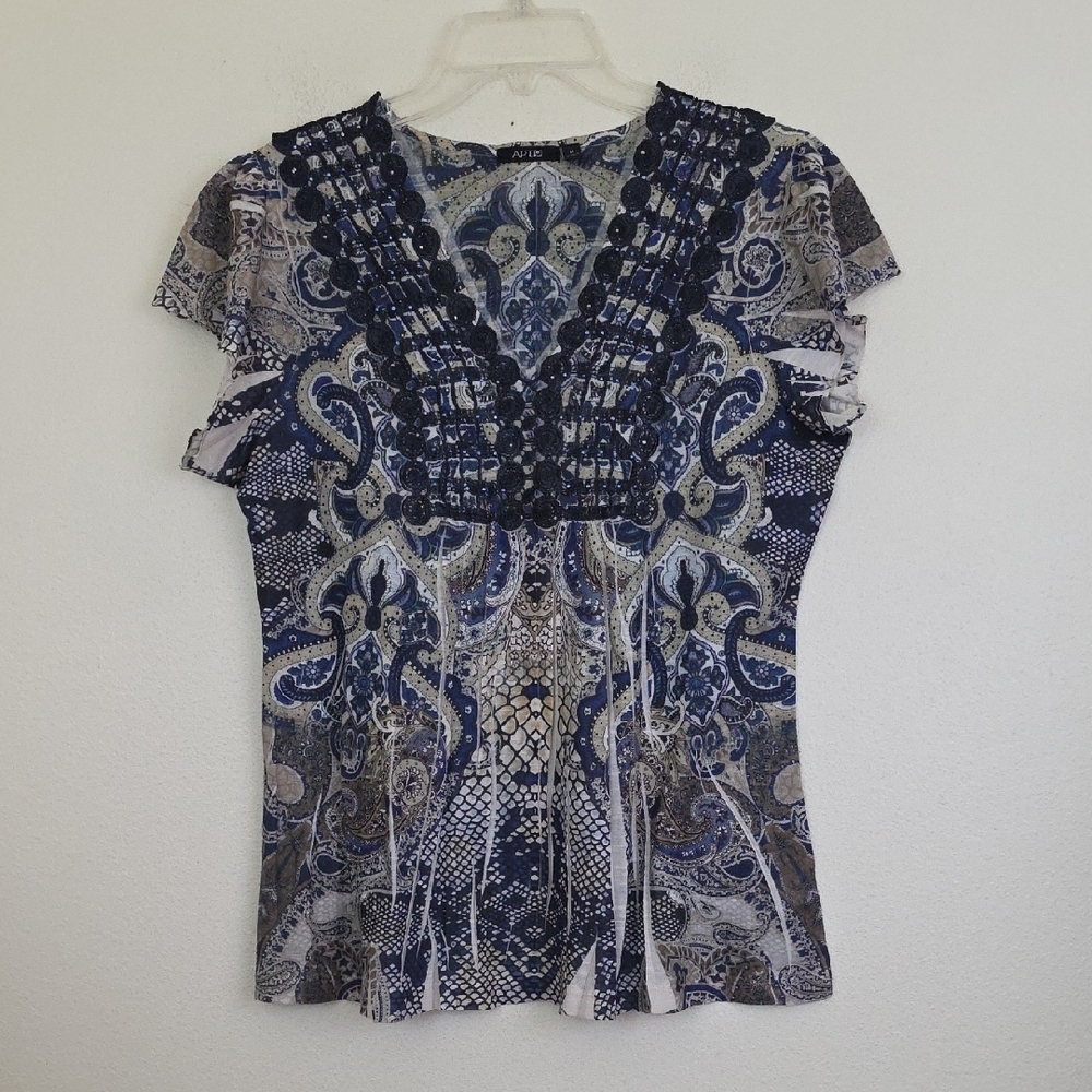 Apt. 9 Boho Blue, Tan & White w/Blue Crochet & Sequin Trim Cap Sleeve Top M
